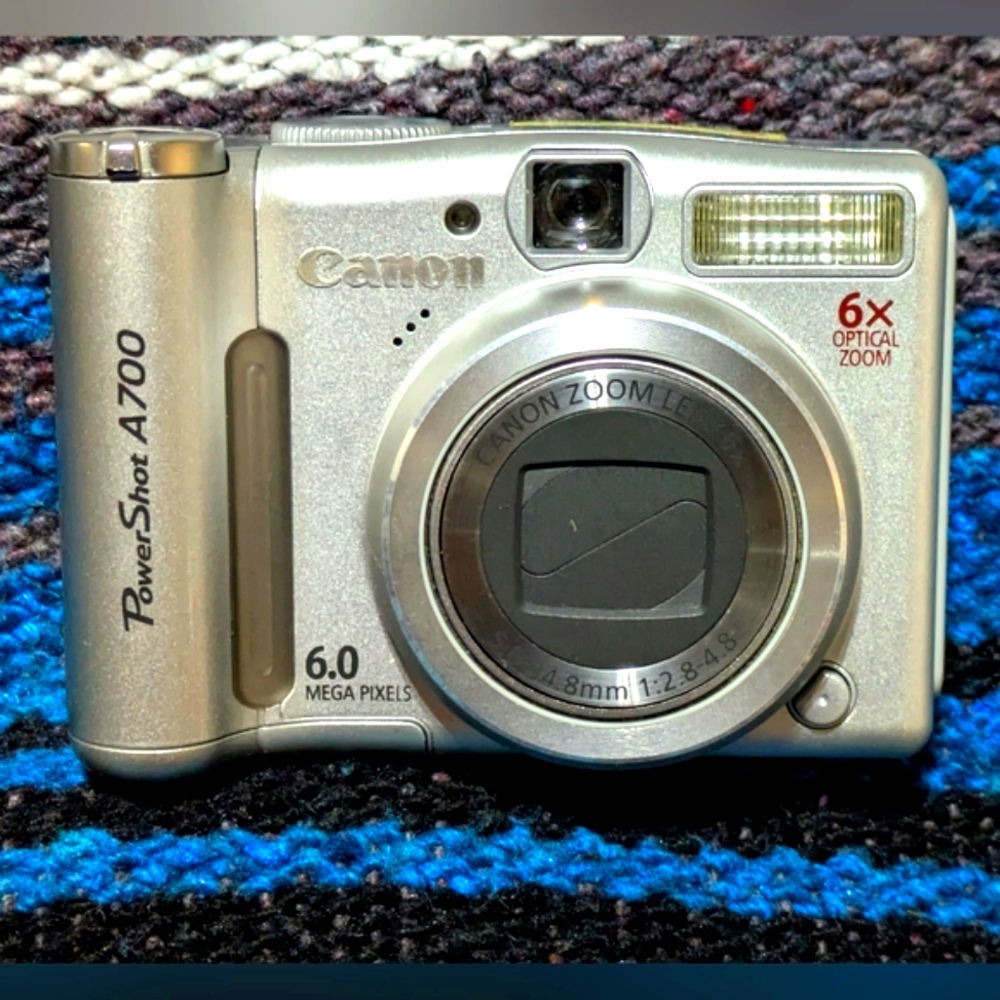 Canon PowerShot A700 | Point & Shoot Digital Camera | SD Card +Carrying Case BND